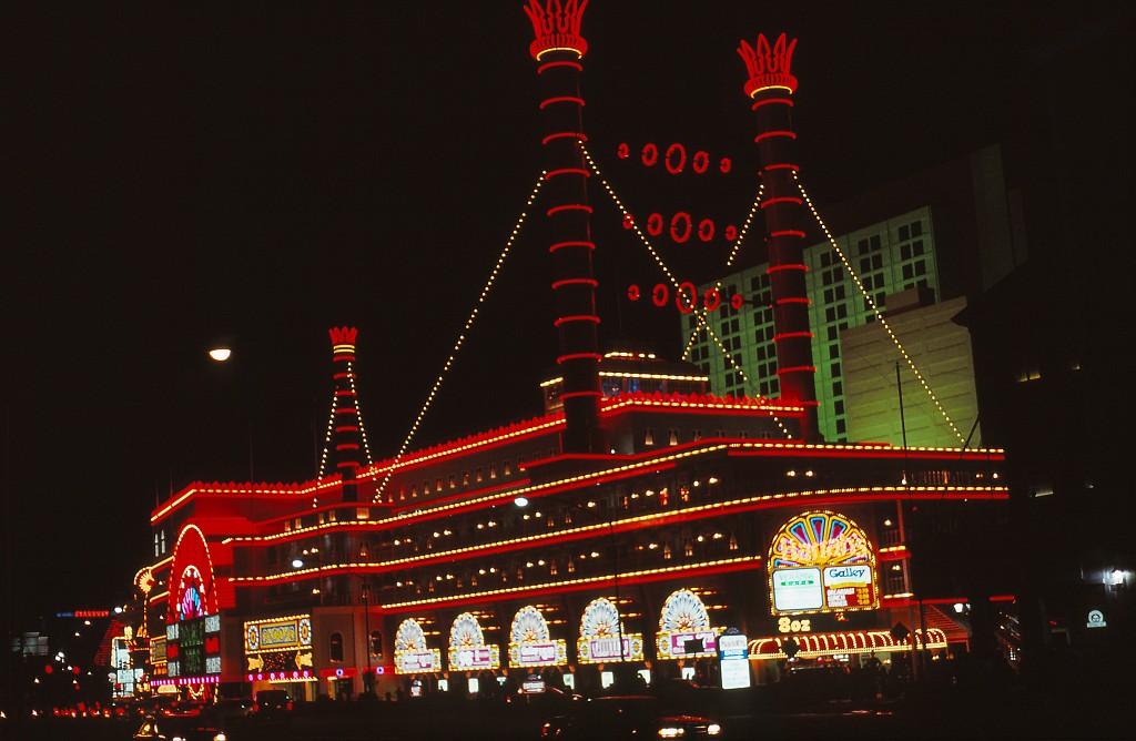 IMG_0008.jpg - Steam ship