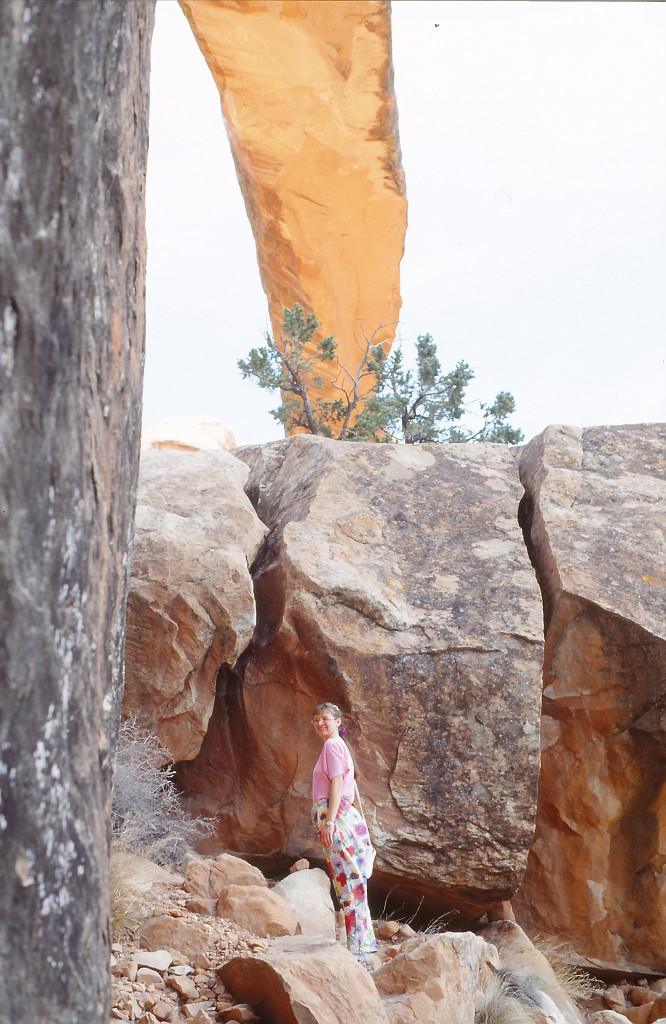 IMG_0050.jpg - Landscape Arch  http://en.wikipedia.org/wiki/Landscape_Arch 