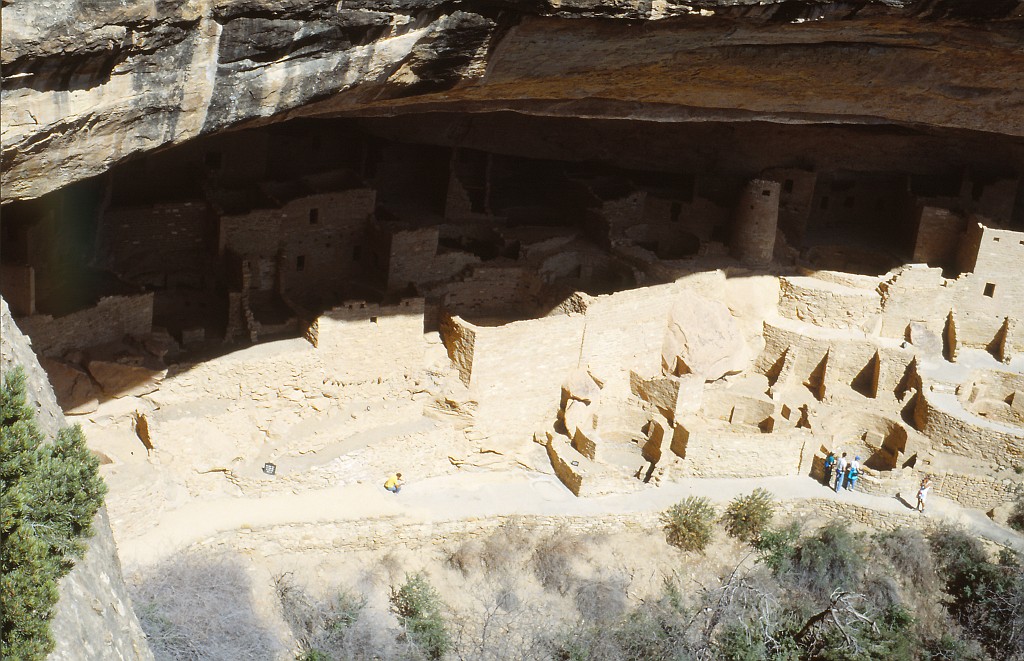 IMG_0070.jpg - Mesa Verde National Park  http://en.wikipedia.org/wiki/Mesa_Verde_National_Park 