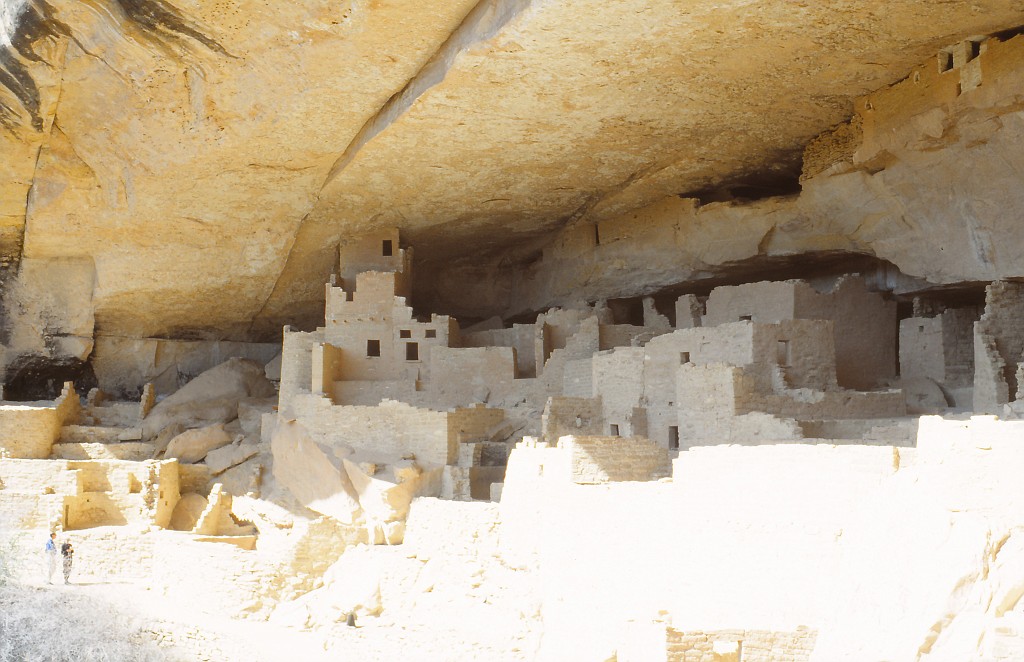 IMG_0071.jpg - Mesa Verde National Park  http://en.wikipedia.org/wiki/Mesa_Verde_National_Park 