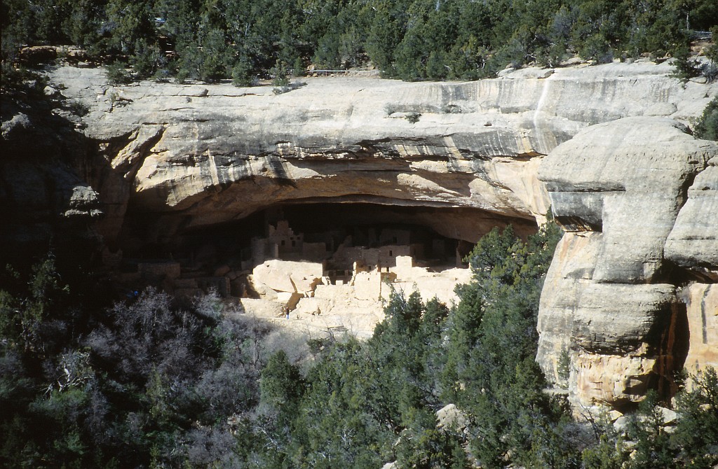 IMG_0073.jpg - Mesa Verde National Park  http://en.wikipedia.org/wiki/Mesa_Verde_National_Park 