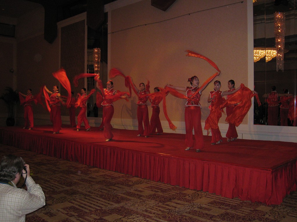 IMG_4954.JPG - Open Mobile Alliance (OMA)  http://www.openmobilealliance.org/  Social Event in the China World Hotel