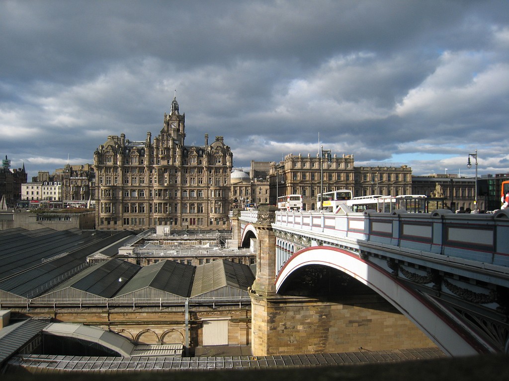 IMG_5115.JPG - North Bridge  http://en.wikipedia.org/wiki/North_Bridge%2C_Edinburgh , Waverley Station  http://en.wikipedia.org/wiki/Edinburgh_Waverley_railway_station  and Balmoral Hotel  http://en.wikipedia.org/wiki/Balmoral_Hotel 