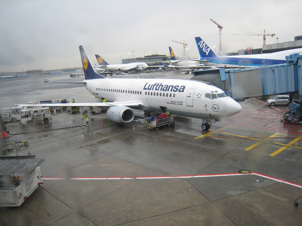 IMG_5287.JPG - Lufthansa  http://en.wikipedia.org/wiki/Lufthansa  plane "Bad Homburg v. d. H�he" is named after the town Bad Homburg vor der H�he  http://en.wikipedia.org/wiki/Bad_Homburg_vor_der_H%C3%B6he 