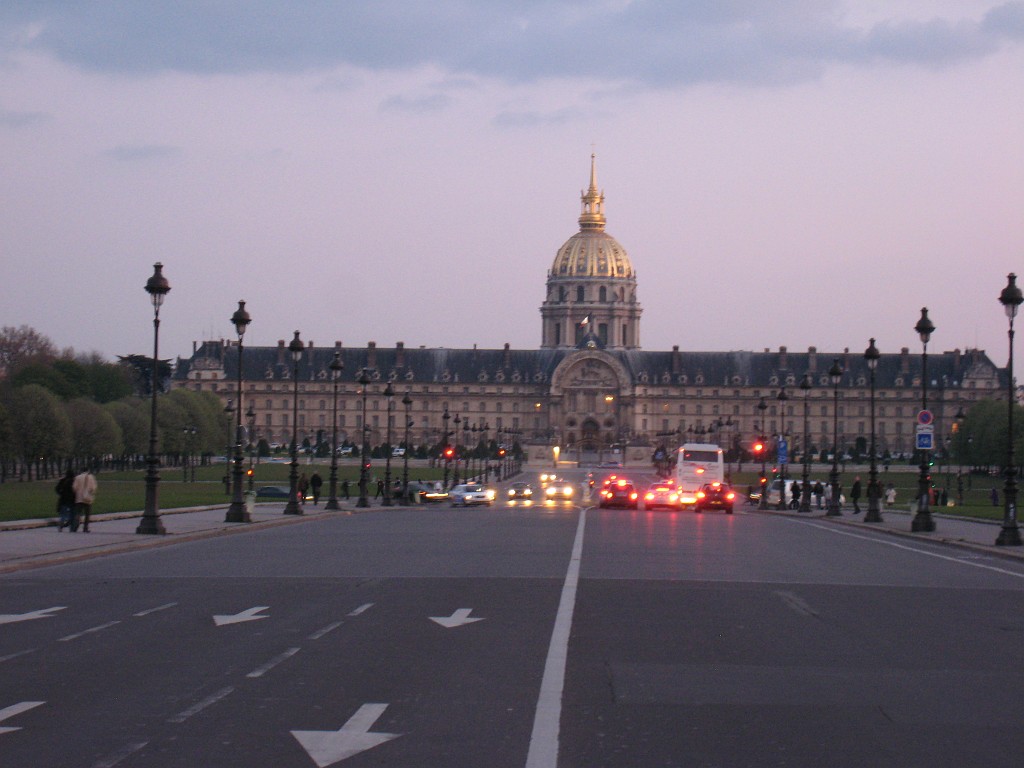 IMG_5637.JPG - Les Invalides ( http://en.wikipedia.org/wiki/Les_Invalides )
