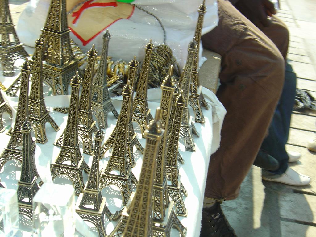 DSC05598.JPG - les tour Eiffel