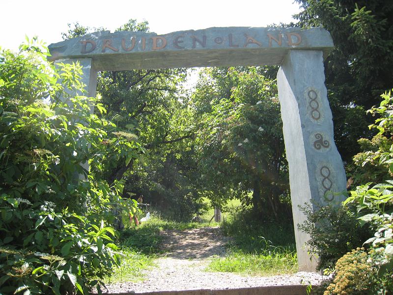 IMG_8328.JPG - Eingang zum Druidenland auf der Baumgartner Höhe
