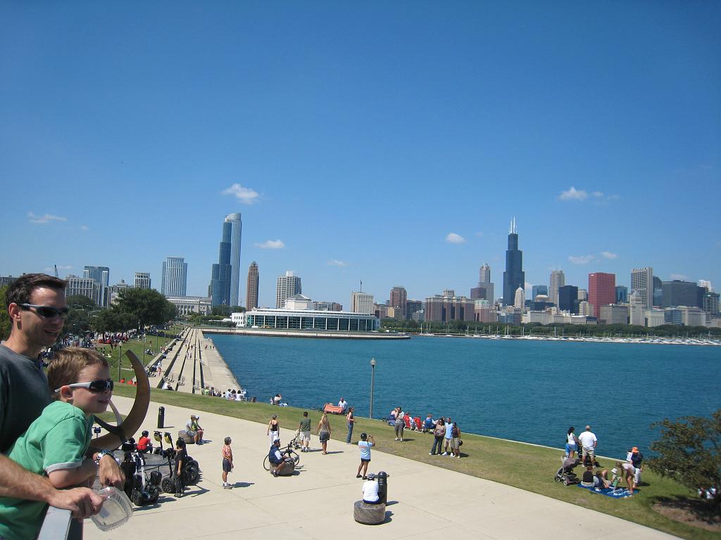 IMG_8901.JPG - City view from Adler Planetarium