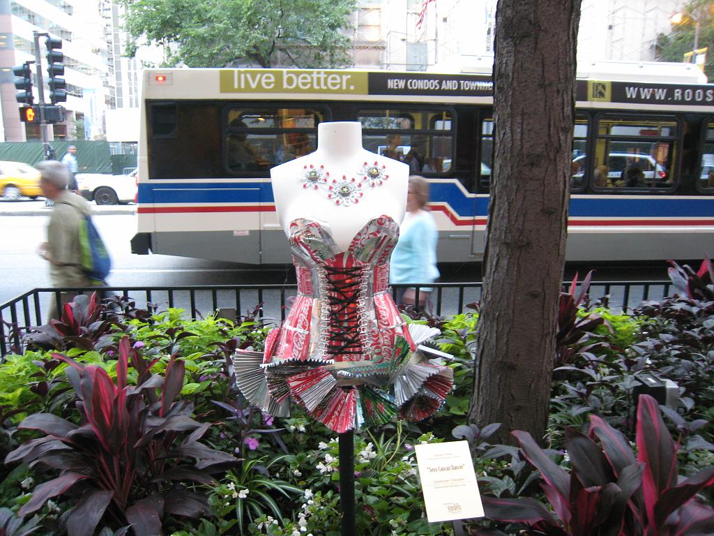 IMG_9203.JPG - Sexy Cancan Dancer