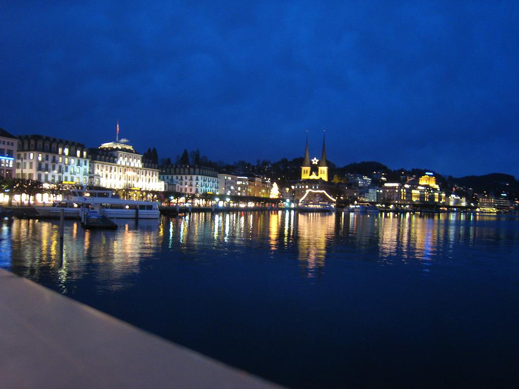 IMG_0070.JPG - Schweizerhof & Hofkirche from Seebrücke