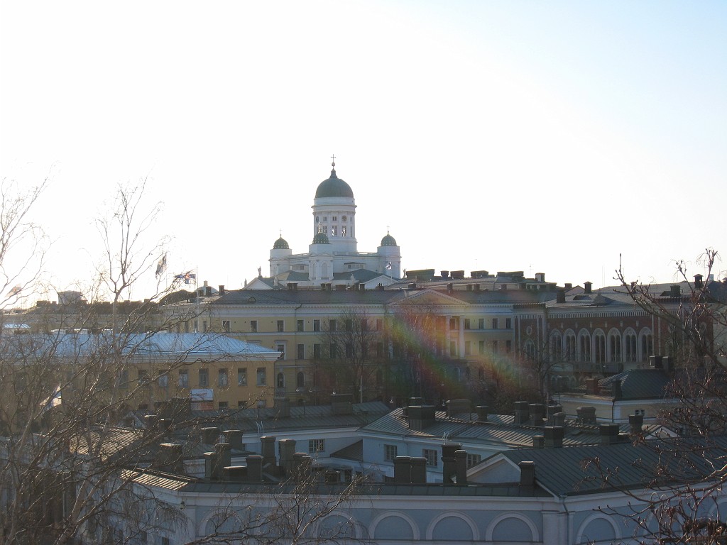 IMG_0668.JPG - Helsinki Cathedral ( http://en.wikipedia.org/wiki/Helsinki_Cathedral ) view from the Uspenski Orthodox Cathedral