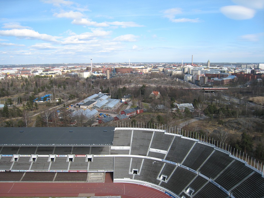 IMG_0950.JPG - Helsinki Winter Garden ( http://www.hel2.fi/kaumuseo/helsinkiinframes/toolo/talvipuutarha.html  & Linnanmäki ( http://en.wikipedia.org/wiki/Linnanm%C3%A4ki  amusement park
