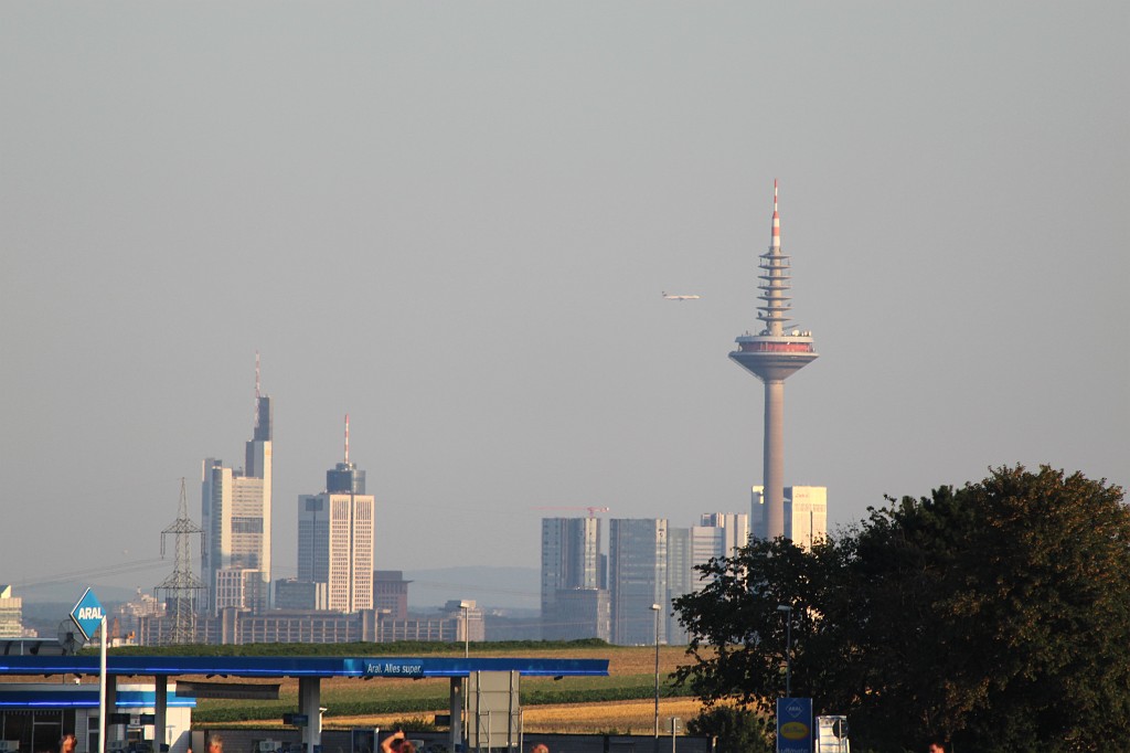 IMG_2731.JPG - Frankfurt Skyline  http://en.wikipedia.org/wiki/Frankfurt  from Bad Homburg  http://en.wikipedia.org/wiki/Bad_Homburg 