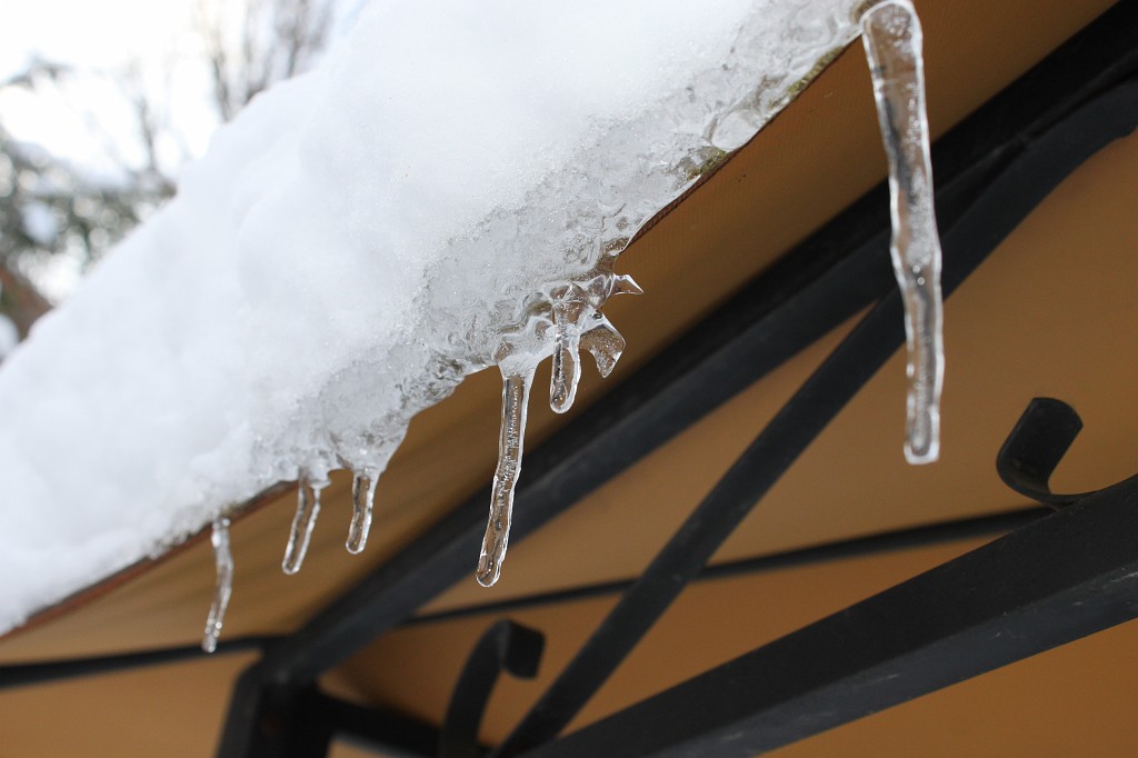 IMG_4517.JPG - Icicle at the pavilion