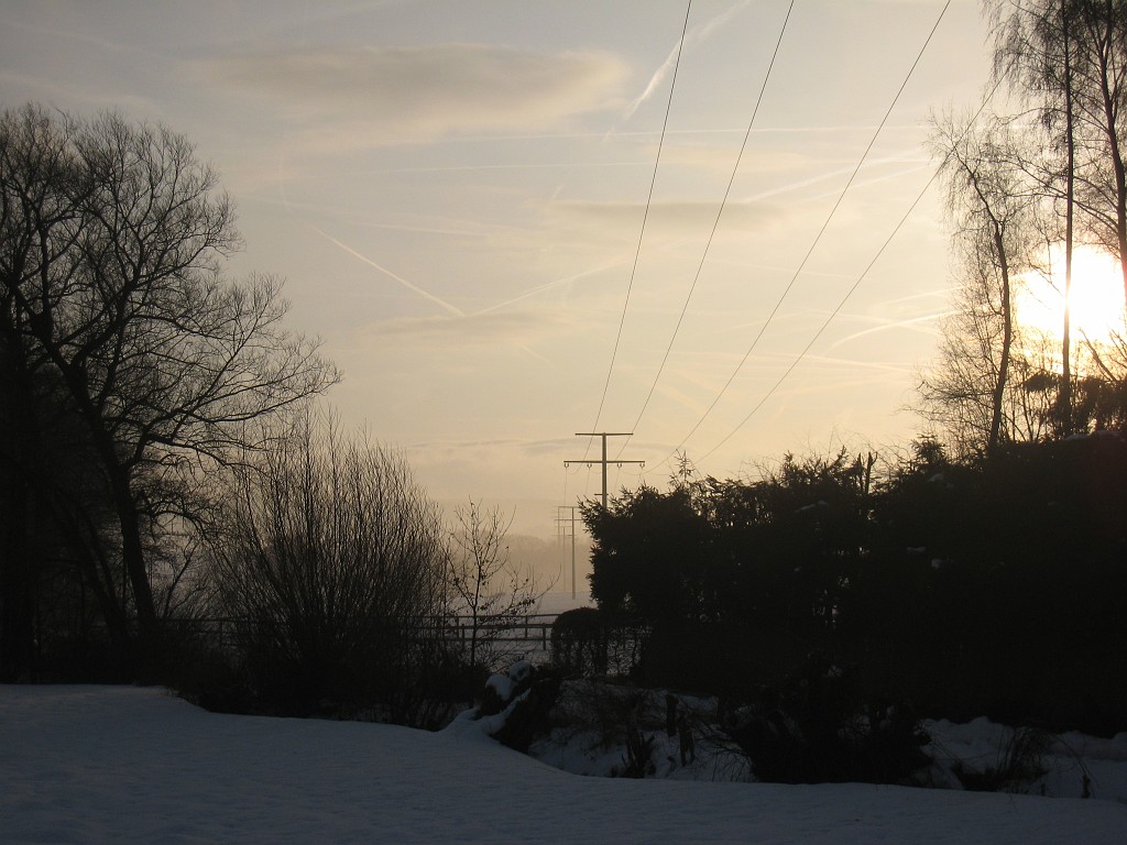 X_IMG_2024.JPG - Beautiful morning with some cloads, fog, snow and sun