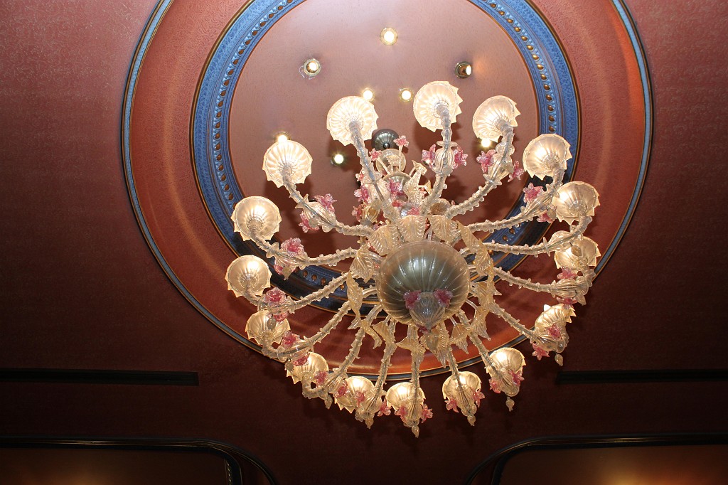 IMG_4560.JPG - Candelabrum in Milano Marriott