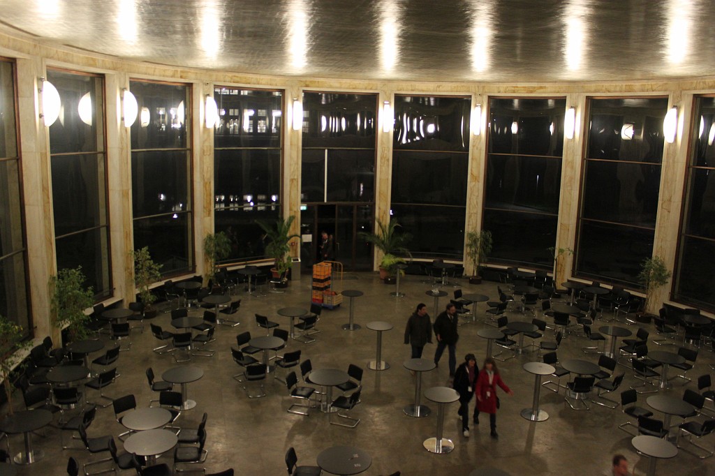 IMG_4797.JPG - Rotunda  http://en.wikipedia.org/wiki/IG_Farben_Building 