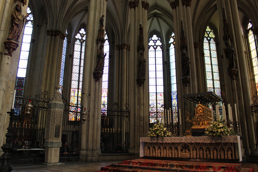IMG_5051.JPG - Cologne Cathedral  http://en.wikipedia.org/wiki/Cologne_Cathedral 