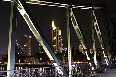 Commerzbank tower from Eiserner Steg