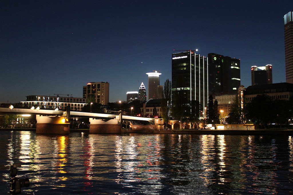 IMG_5390.JPG - Frankfurt Skyline at night  http://en.wikipedia.org/wiki/Frankfurt_am_Main 