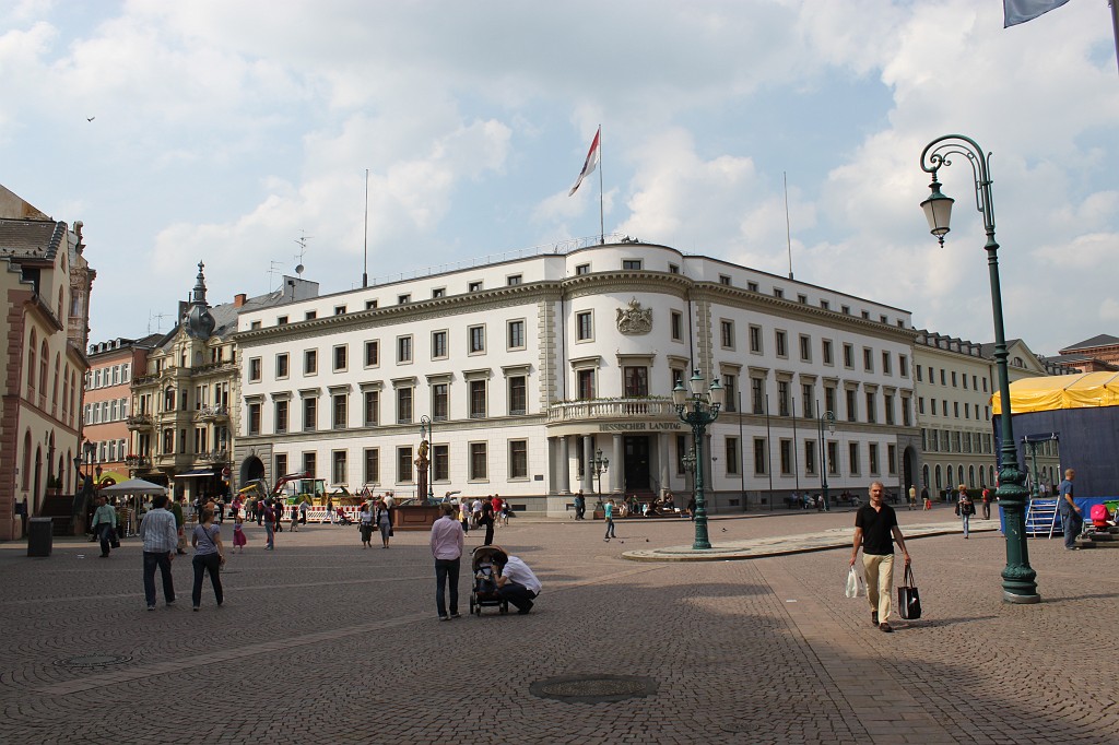 IMG_6014.JPG - Hessischer Landtag  http://en.wikipedia.org/wiki/Landtag_of_Hesse 