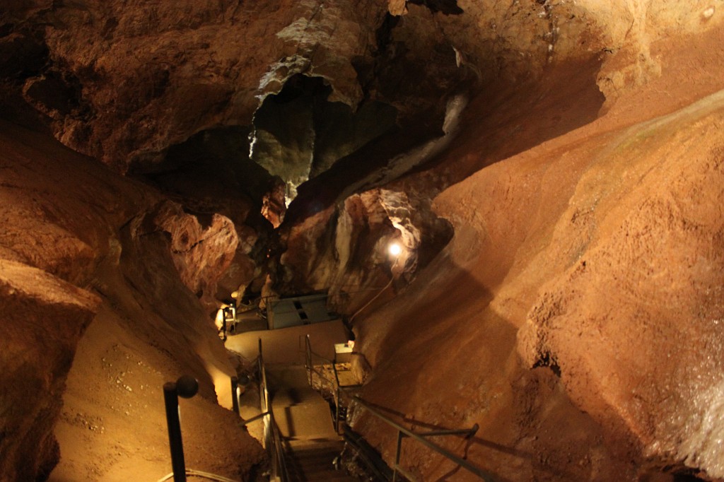 IMG_6061.JPG - Kubacher Kristallh�hle  http://de.wikipedia.org/wiki/Kubacher_Kristallh%C3%B6hle 