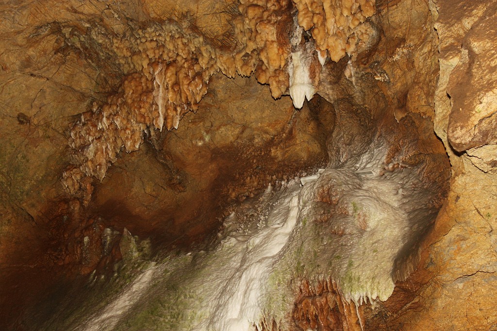 IMG_6064.JPG - Kubacher Kristallh�hle  http://de.wikipedia.org/wiki/Kubacher_Kristallh%C3%B6hle 