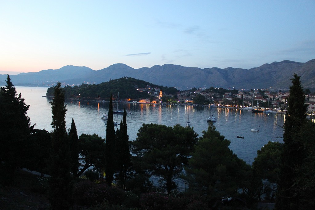 IMG_7421.JPG - Beginning of night in Cavtat and Luka bay