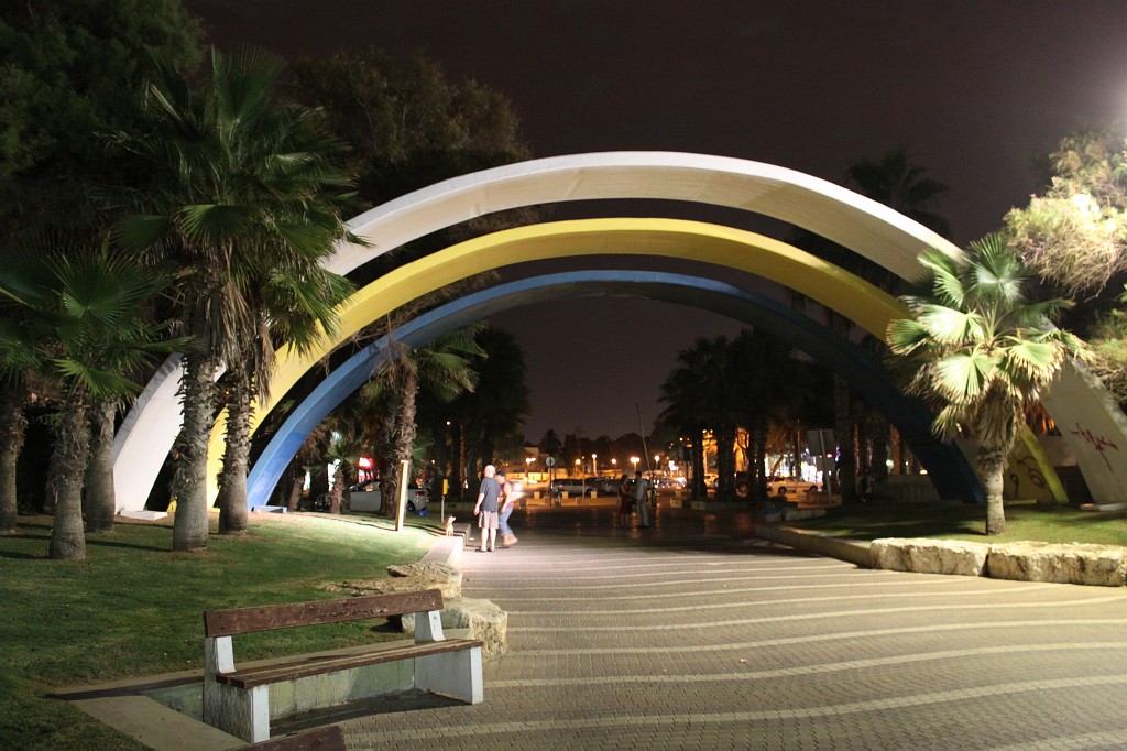 IMG_8189.JPG - Rainbow entrance to the Herzliya  http://en.wikipedia.org/wiki/Herzliya,_Israel  beach paradise
