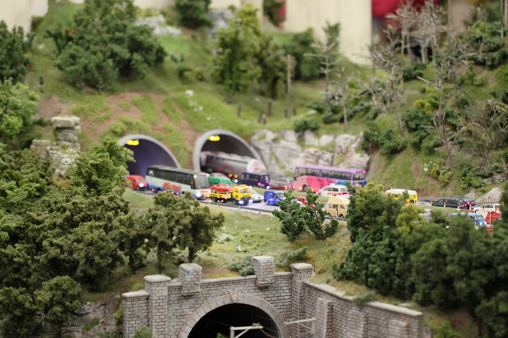 IMG_9467.JPG - Miniature Wonderland (Miniatur Wunderland)  http://en.wikipedia.org/wiki/Miniatur_Wunderland  Traffic Jam