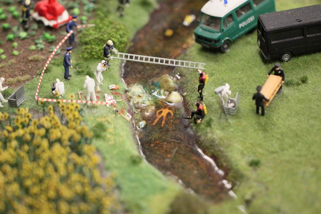 IMG_9509.JPG - Miniature Wonderland (Miniatur Wunderland)  http://en.wikipedia.org/wiki/Miniatur_Wunderland  Murder Set