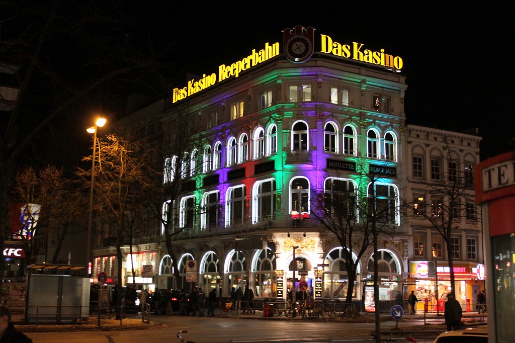 IMG_9665.JPG - Reeperbahn  http://en.wikipedia.org/wiki/Reeperbahn 