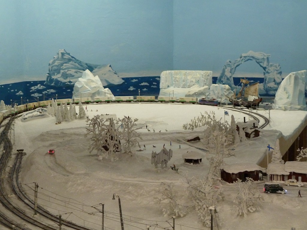 P1020114.JPG - Miniature Wonderland (Miniatur Wunderland)  http://en.wikipedia.org/wiki/Miniatur_Wunderland  Pirates of the Arctic