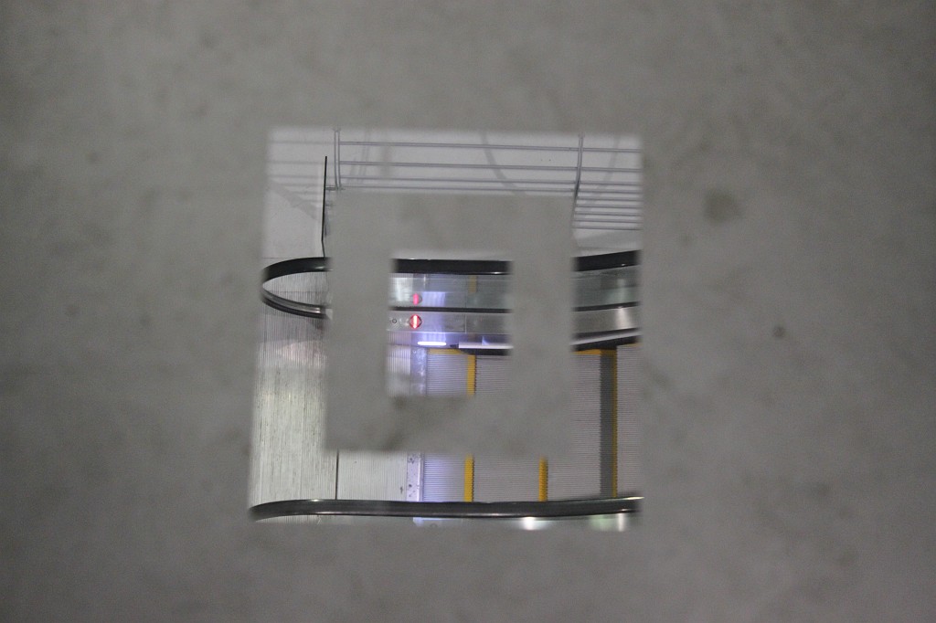 IMG_0042.JPG - Under the plaza