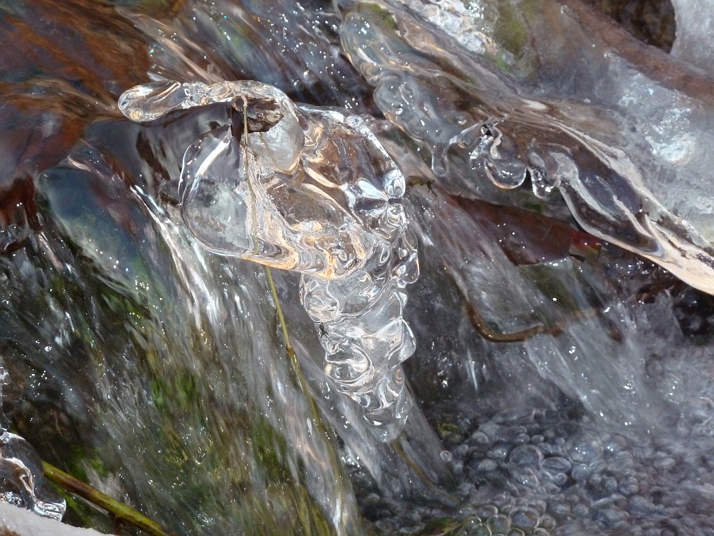 P1020609.JPG - Water & Ice