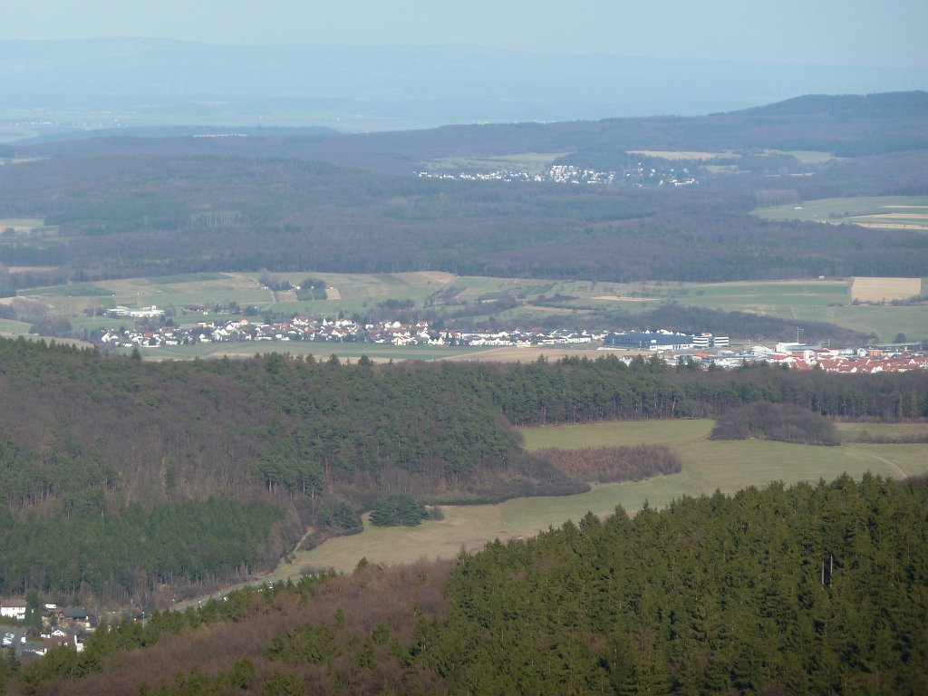 P1020747.JPG - View from look-out on Pferdskopf  http://de.wikipedia.org/wiki/Pferdskopf_(Taunus) 