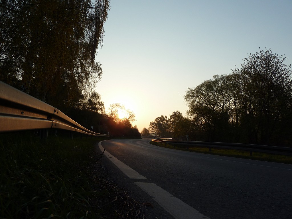 P1030029.JPG - Road at sunrise