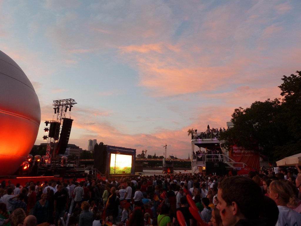 P1030851.JPG - Public viewing  during the 2011 FIFA Women's World Cup  http://en.wikipedia.org/wiki/2011_FIFA_Women%27s_World_Cup 