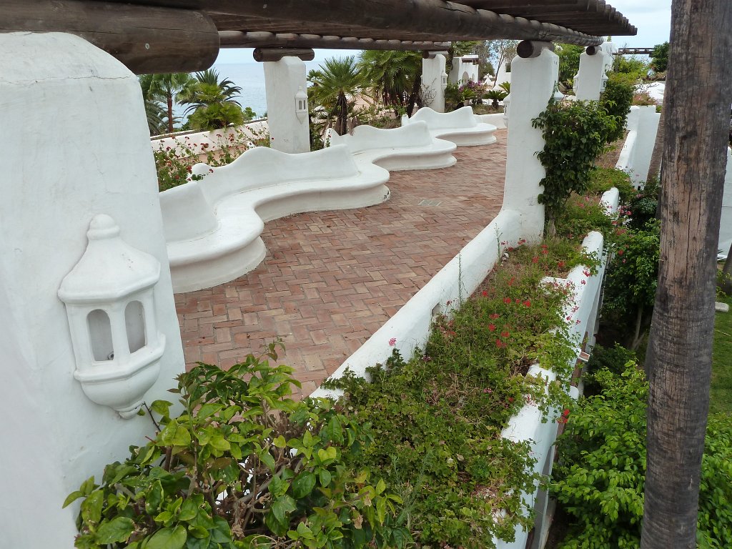 P1030979.JPG - Hotel Jardin Tropical  http://www.jardin-tropical.com/  view