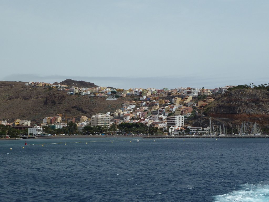 P1040425.JPG - Departing from San Sebastián de La Gomera  http://en.wikipedia.org/wiki/San_Sebasti%C3%A1n_de_La_Gomera 