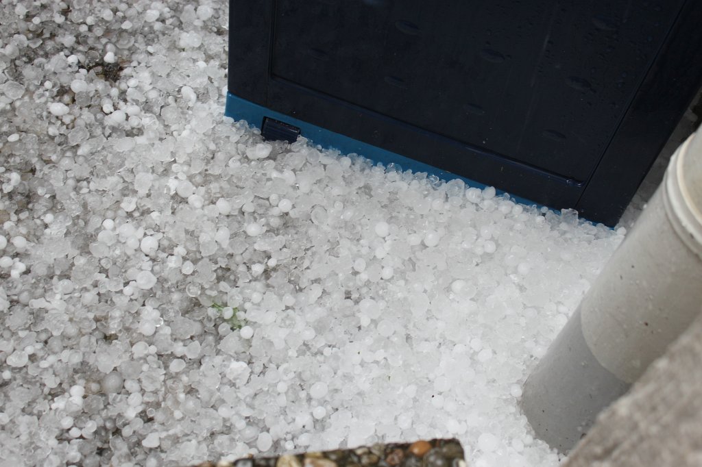 IMG_5115.JPG - Hail storm