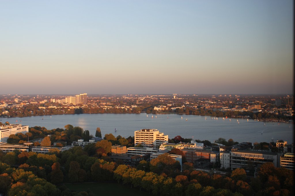 IMG_5654.JPG - Sailing on the  Außenalster 