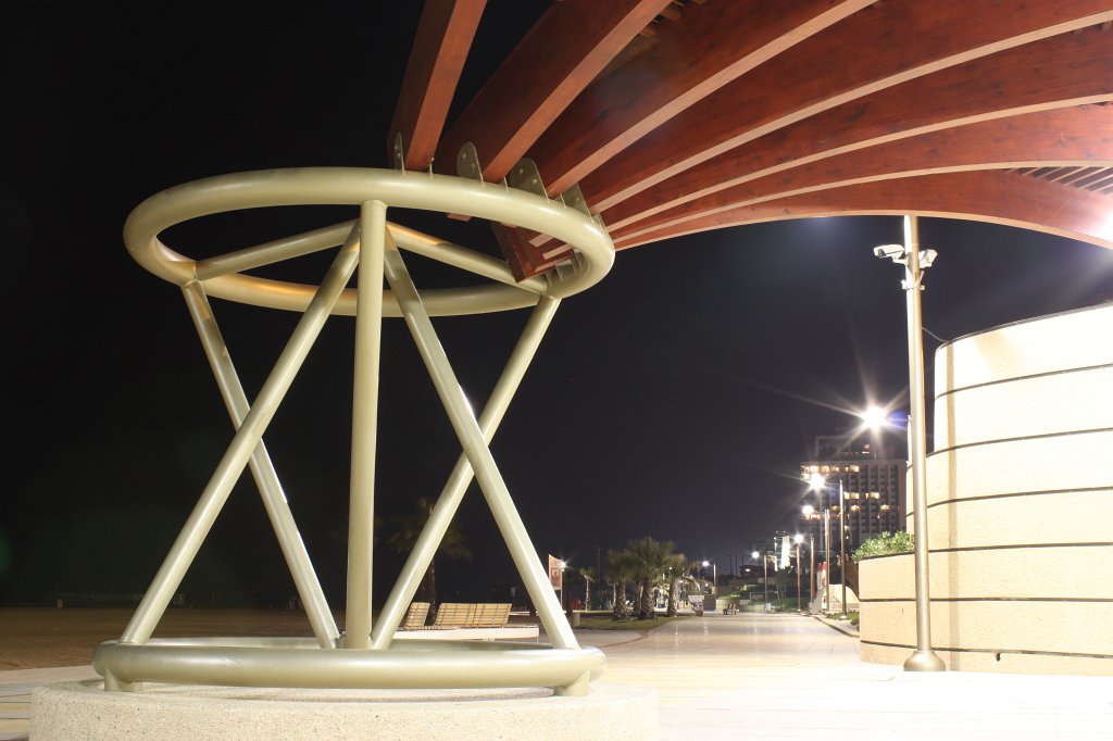 IMG_6147.JPG - New promenade at nigth