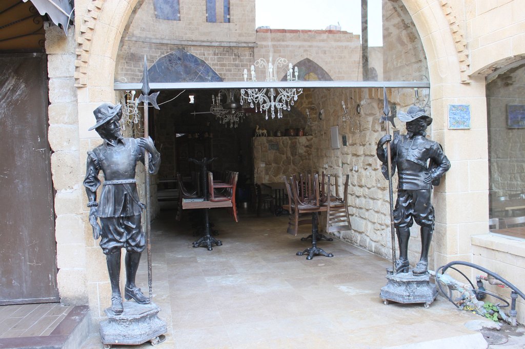 IMG_6173.JPG - Guards in Jaffa  http://en.wikipedia.org/wiki/Jaffa 