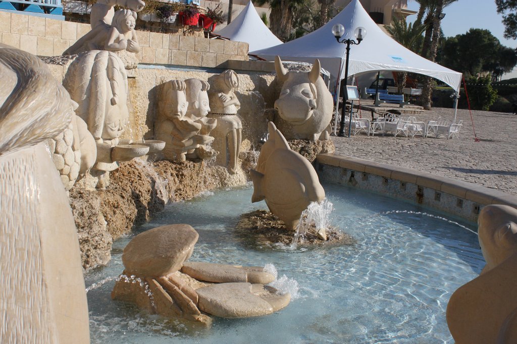 IMG_6198.JPG - Zodiac fountain