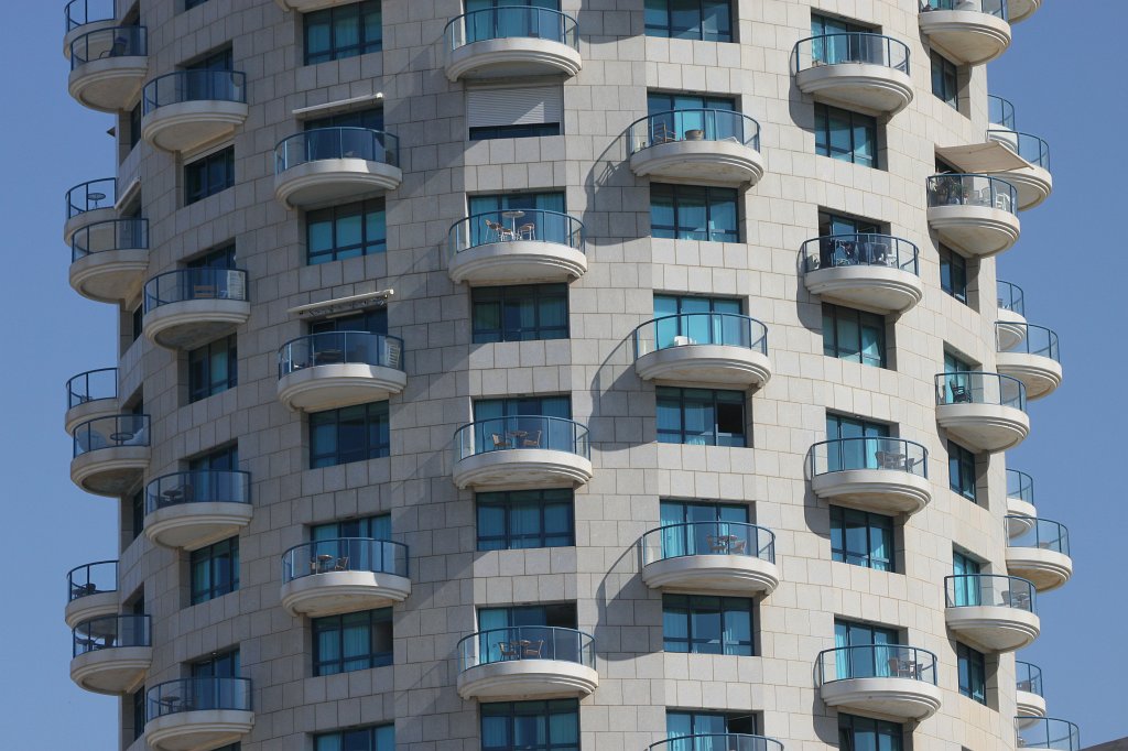 IMG_6382.JPG - Isrotel Tower  http://en.wikipedia.org/wiki/Isrotel_Tower 