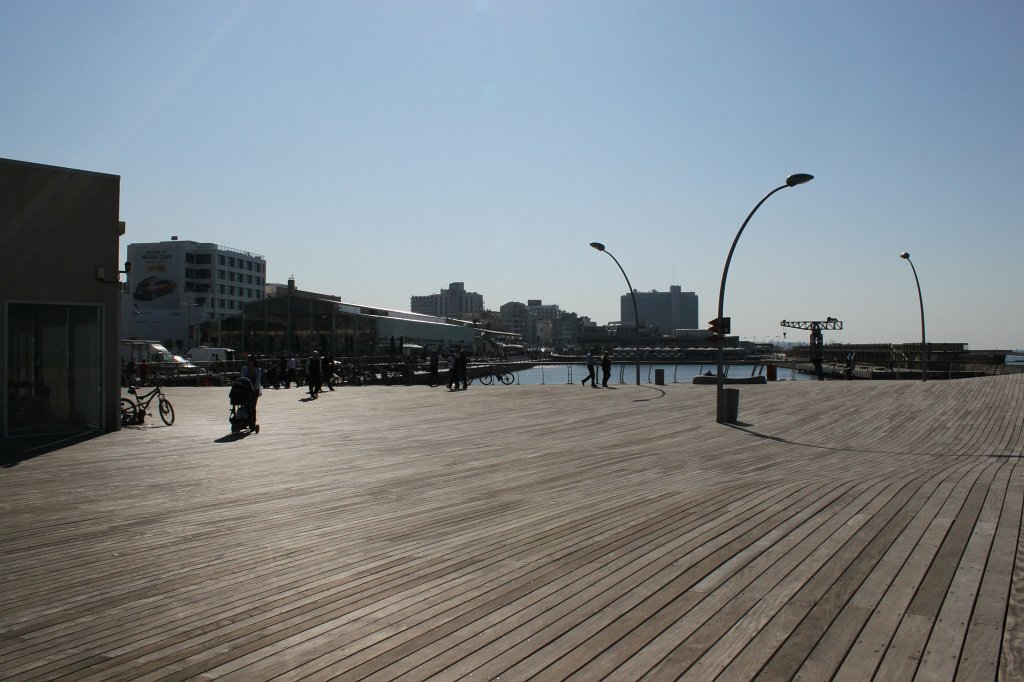 IMG_6402.JPG - Tel Aviv port boardwalk