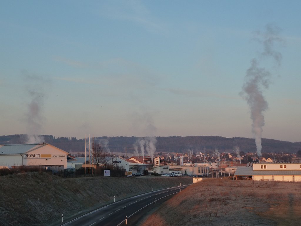 P1060125.JPG - Heating in the cold