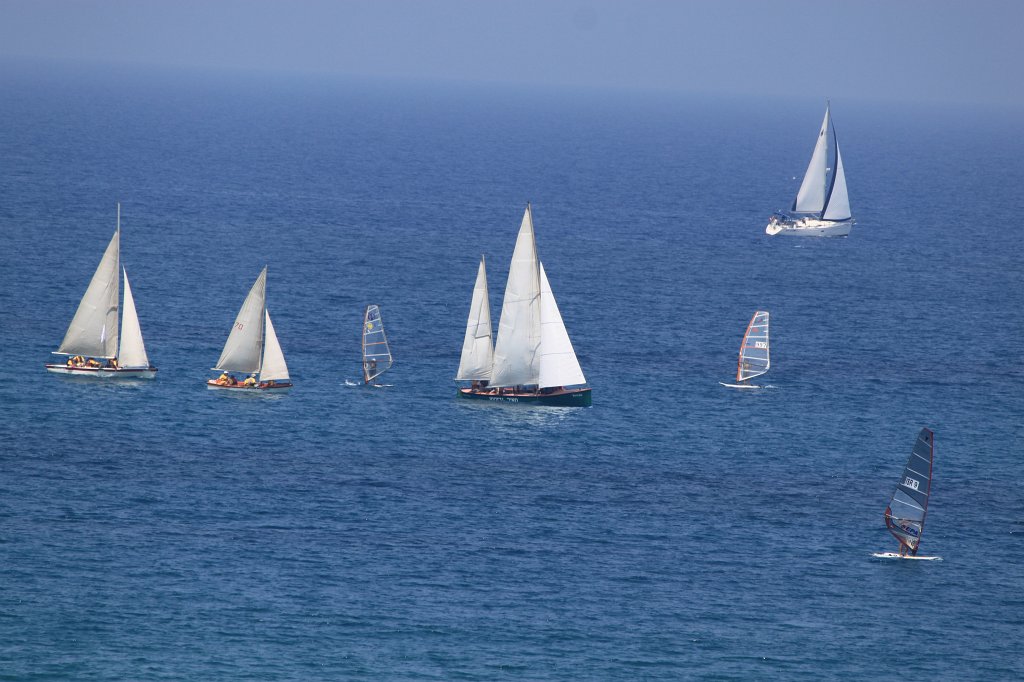 IMG_8905.JPG - Sailing in the sun