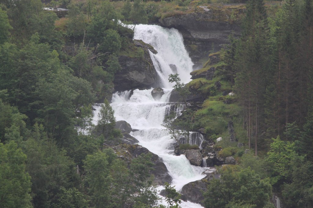 IMG_0035.JPG - Geirangelva river falls